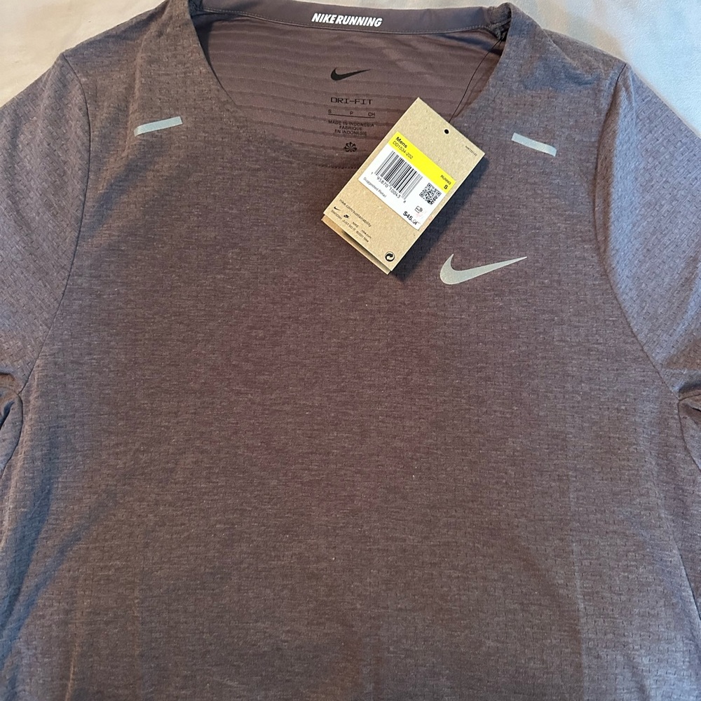 Nike dry fit running shirt